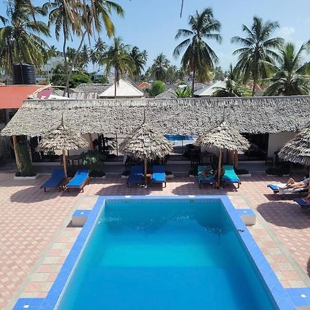 Amani Hotel Падже Экстерьер фото