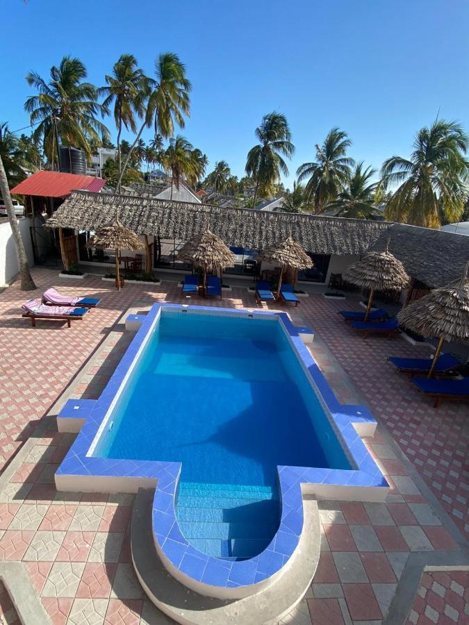 Amani Hotel Падже Экстерьер фото